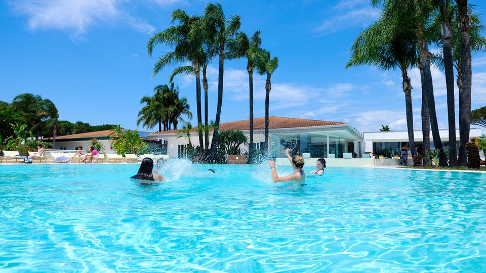 Mia Resort, Badefreuden im Pool