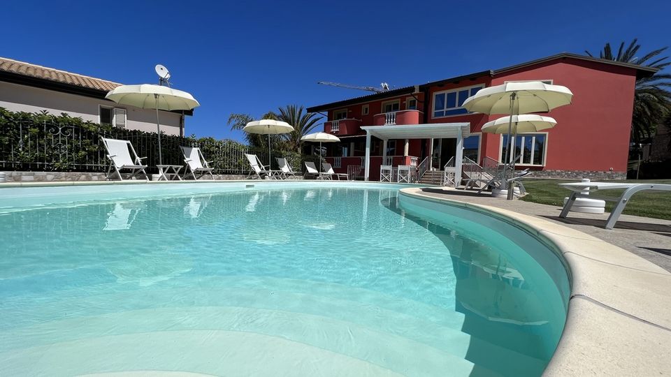 Borgo di Santa Barbara, Pool