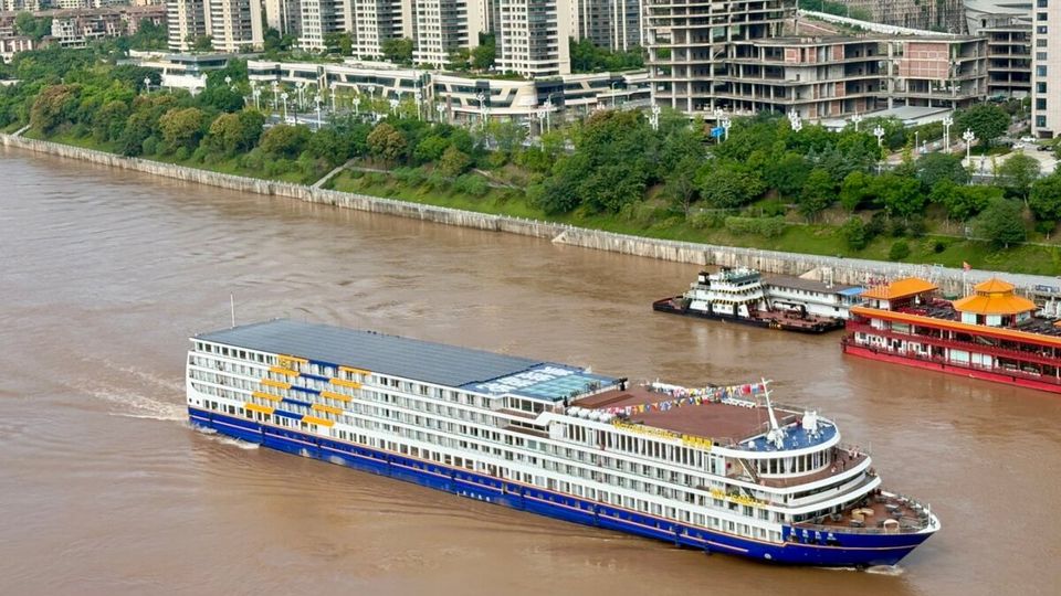 Victoria Isabella ©Victoria Cruise Lines Victoria Isabella