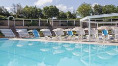 Außenpool des Hotel D'Aragona ©D'Aragona Außenpool des Hotel D'Aragona