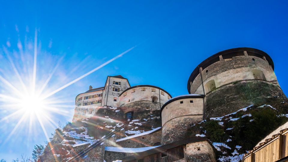 Festung Kufstein mit Wintersonne