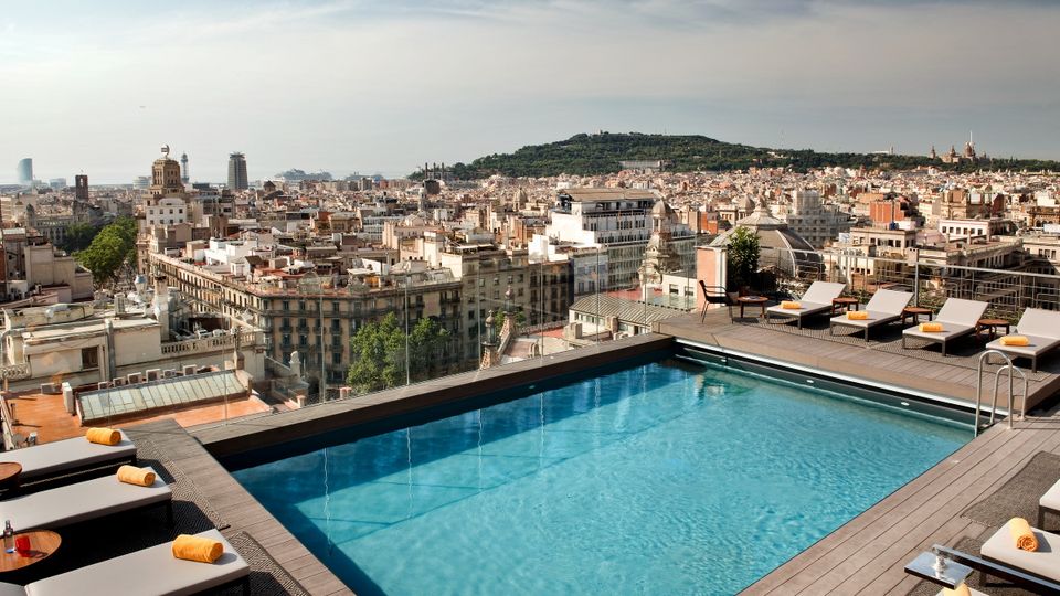  NH Collection Gran Hotel Calderon Dachpool