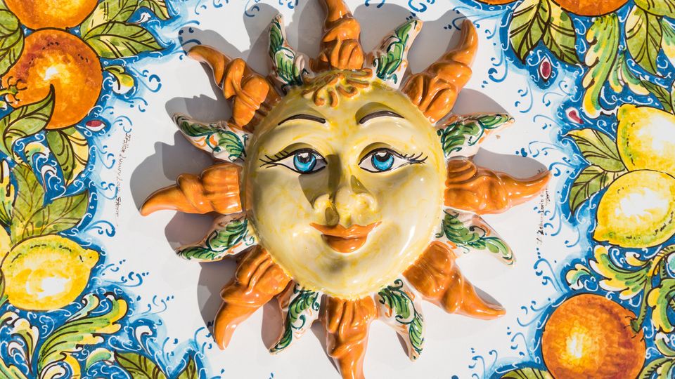 Sizilianische Keramik ©© Kruwt fotolia.com Sizilianische Keramik