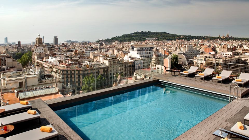  NH Collection Gran Hotel Calderon Dachpool