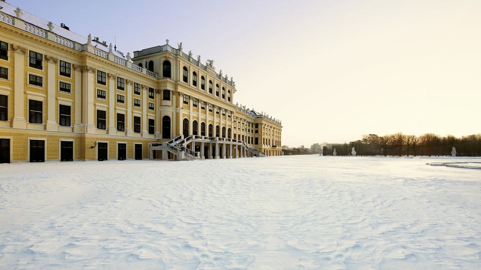 Schloss Schönbrunn im Winter