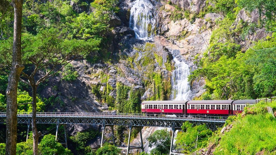 Eisenbahnfahrt mit Kuranda Scenic Railway