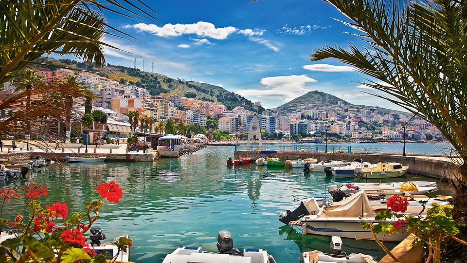 Saranda - Hafenimpressionen