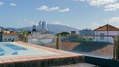 Dachterrasse mit Pool, Hotel Talisman in Ponta Delgada ©Hotel Talisman Dachterrasse mit Pool, Hotel Talisman in Ponta Delgada