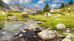 Wanderin in den Pyrenäen in Andorra