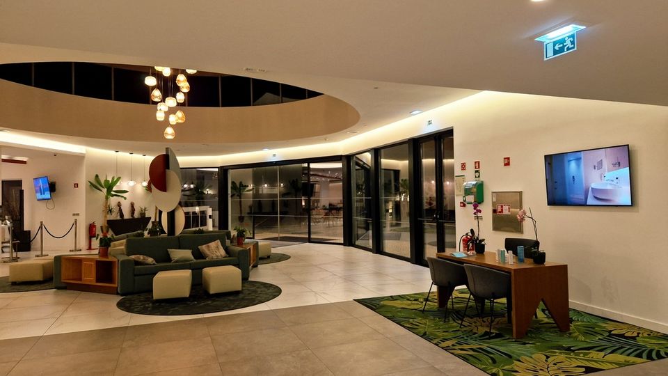 Lobby Hotel Regency Salgados ©Yvonne Schmidt Lobby Hotel Regency Salgados
