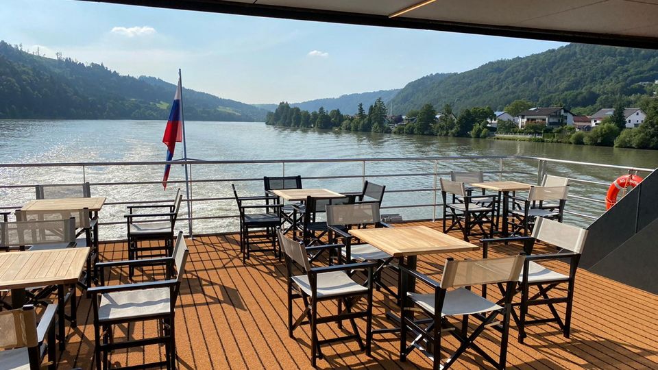 Sonnendeck Lido Bar, MS Albertina