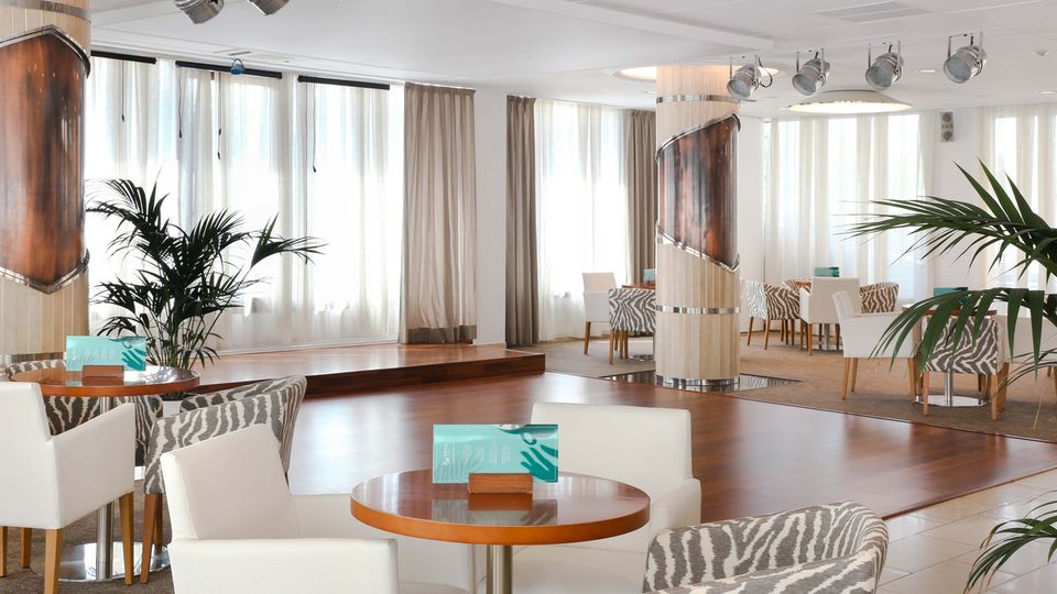 Kaktus Hotel Volga, Bar