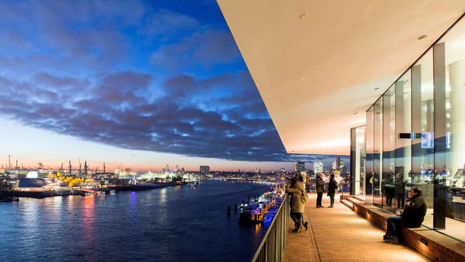 Plaza der Elbphilharmonie