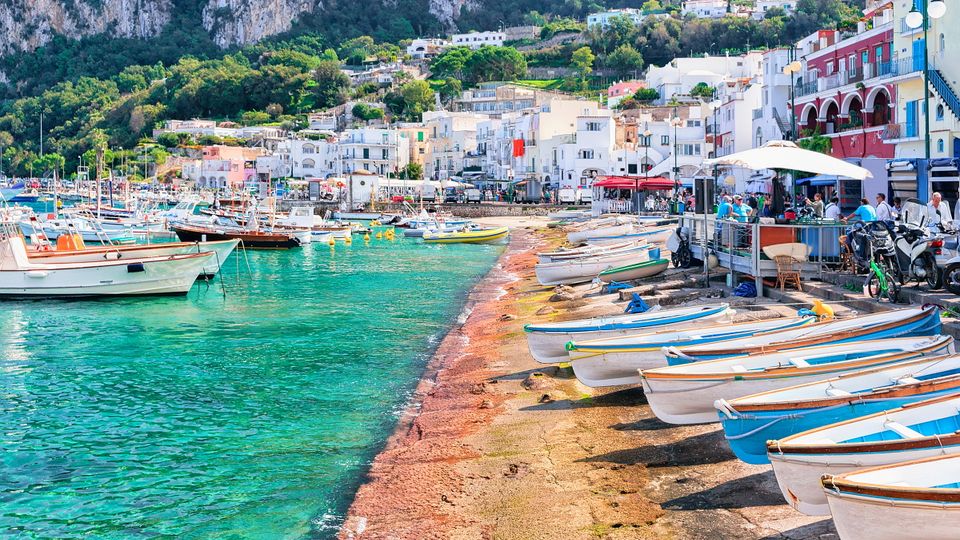 Boote an der Marina von Capri