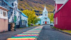 Buntes Dörfchen Seydisfjördur