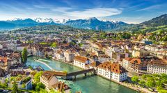 Luzern mit Berg Pilatus