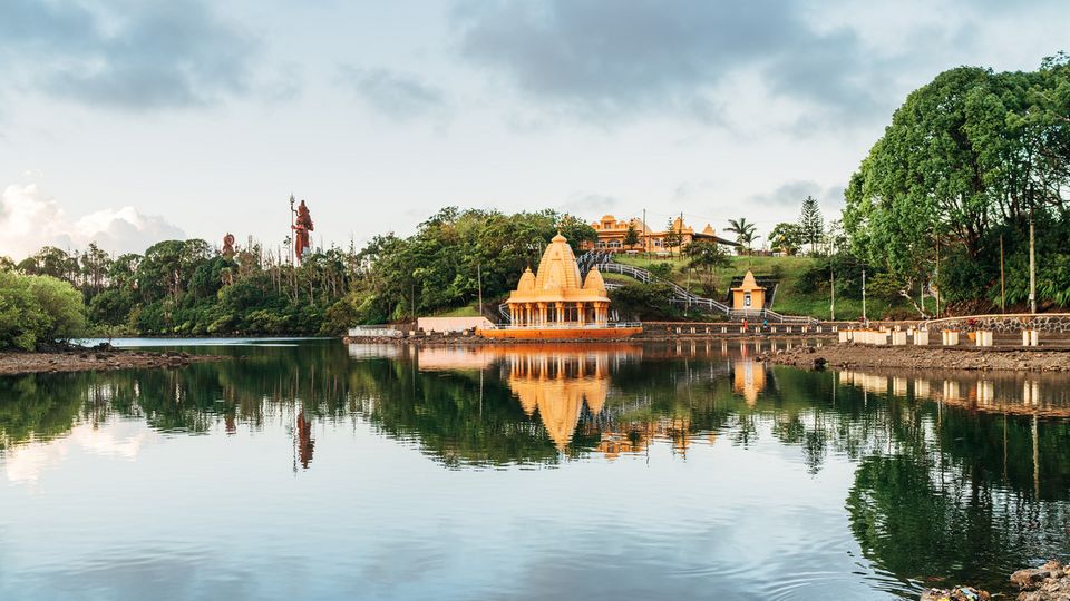 Grand Bassin Temple